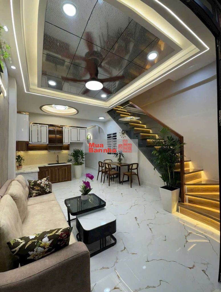 Nhà hẻm đường Tân Hóa, Q.6. DT 4.2m x 9.75m, tặng NTCC