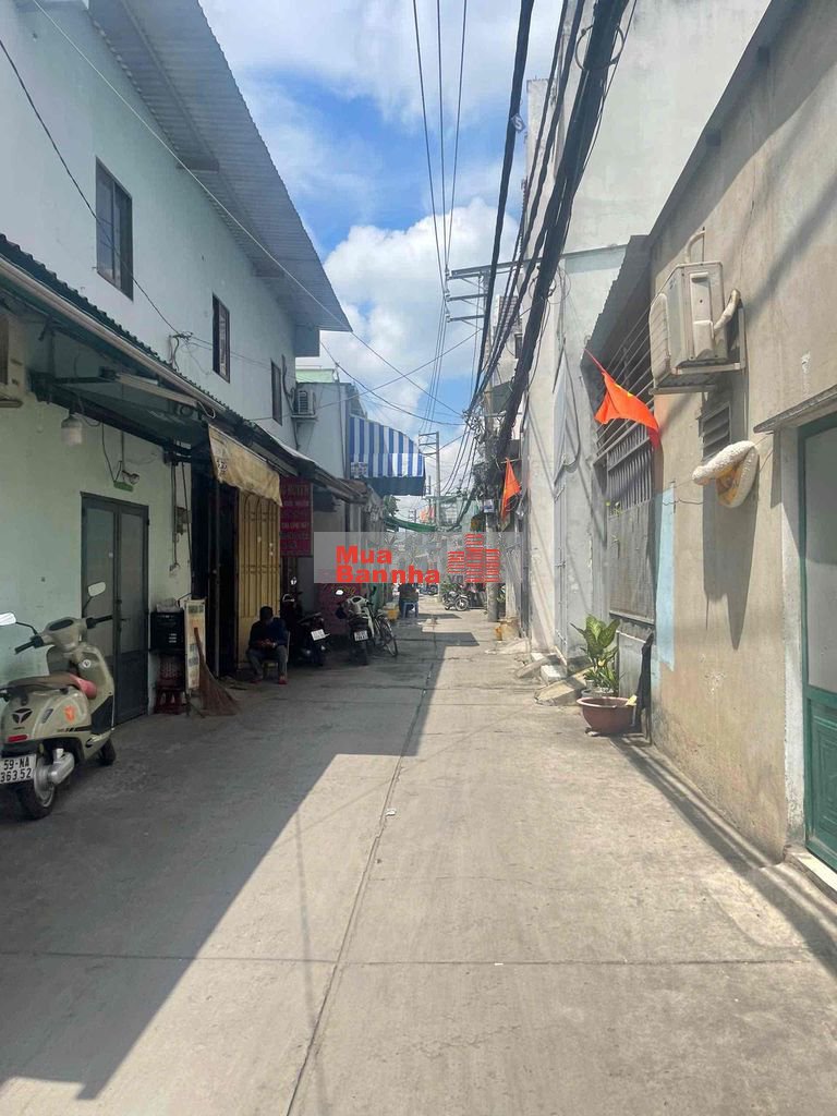 nhà 2.5 tấm sử dụng gần 90m2 lê cơ bình tân