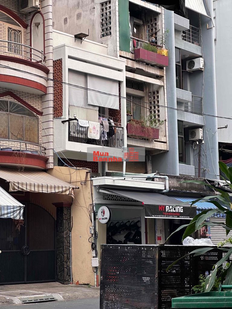 Chính chủ bán nhà mặt tiền ngay chợ Hoà Bình