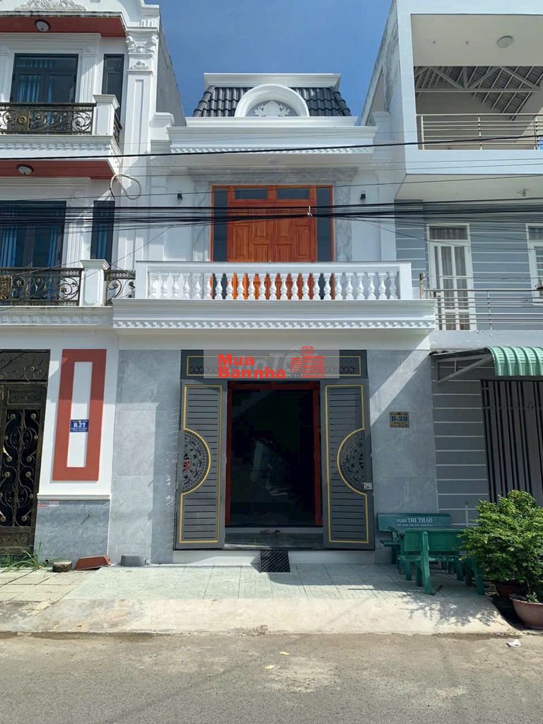 Nhà Cần Bán KDC Long Cang, Mới Xây 1 Trệt 1 Lầu Sổ Hồng Riêng 1.350tr