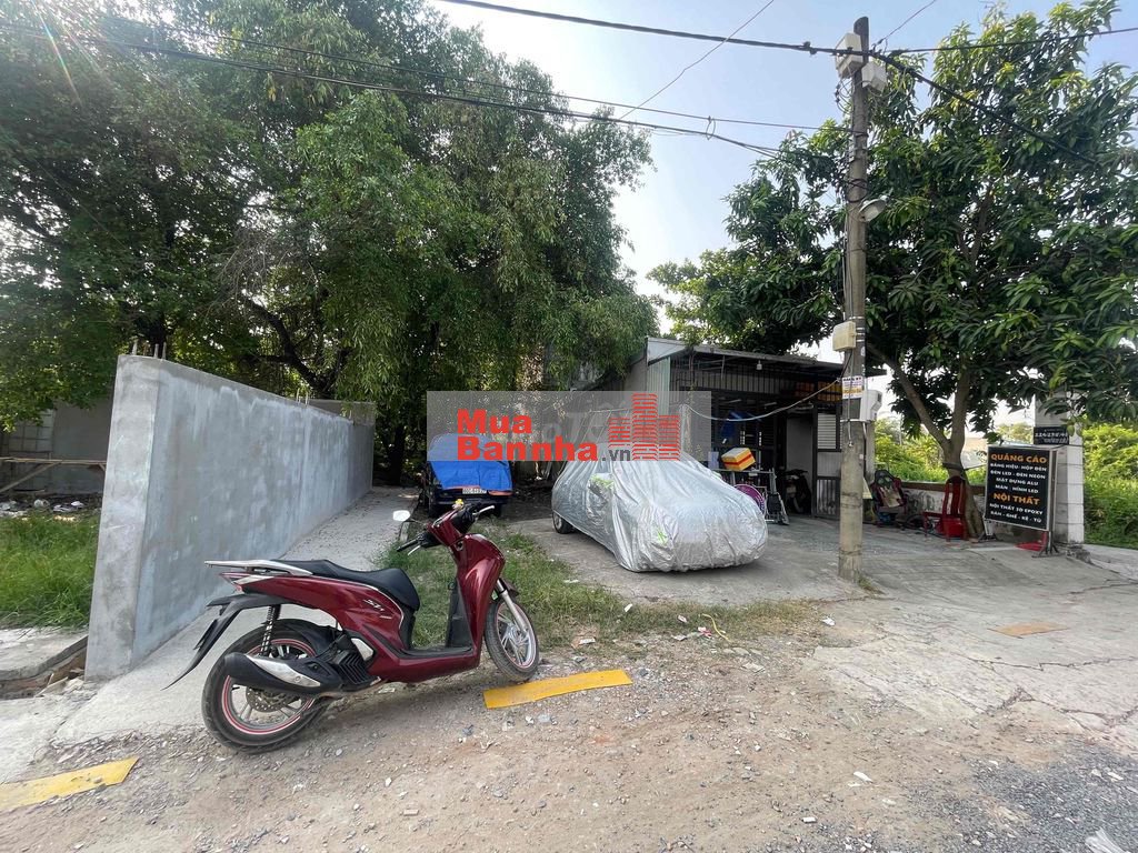 bán nhà cấp 4 hẻm 224 vuon lài gần cầu 471.5m