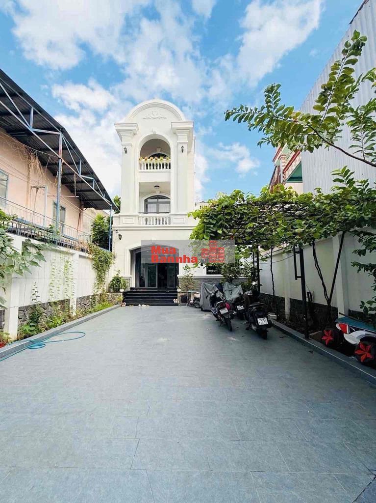 BIỆT THỰ PHỐ KẾ AEON TÂN PHÚ - TÂN KỲ TÂN QUÝ - HỒ BƠI - SÂN TO RỘNG