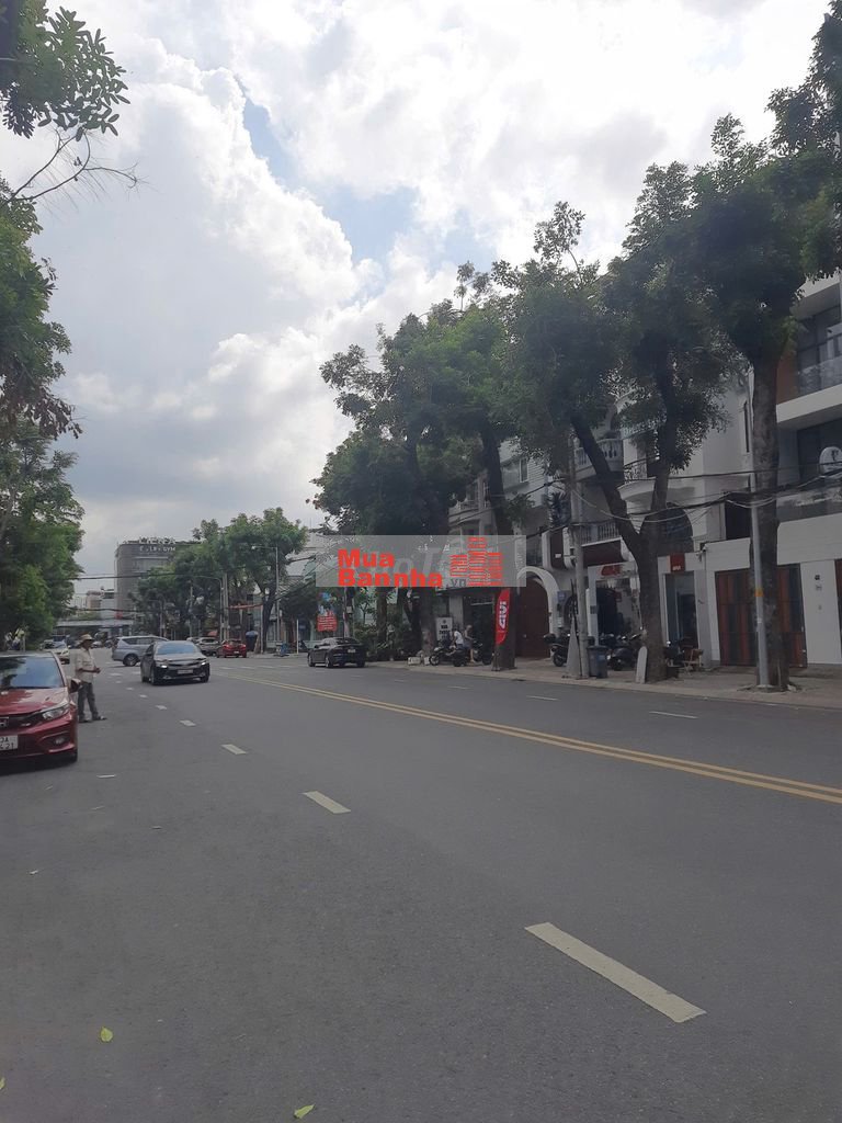 Bán Biệt thự Lâm Văn Bền, P.Bình Thuận, Q7, 16m x 22m, 352m2, 3 lầu