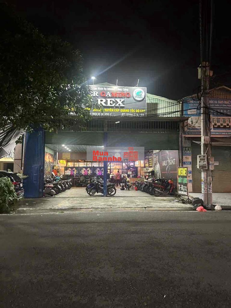 cần bán can nhà cấp 4 kdc vietsing dt 300m full thổ cư