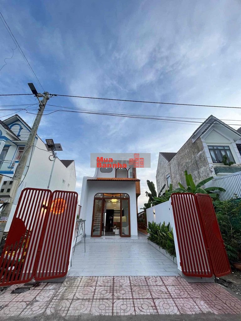 Nhà xây mới hoàn thiện tặng nội thất P8, TP Vĩnh Long