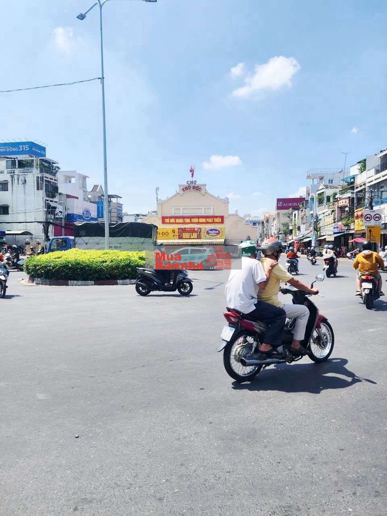 7.5 Tỷ TL
Nhà mặt tiền kinh doanh, siêu Vip Thủ Đức có sẵn dòng tiền.