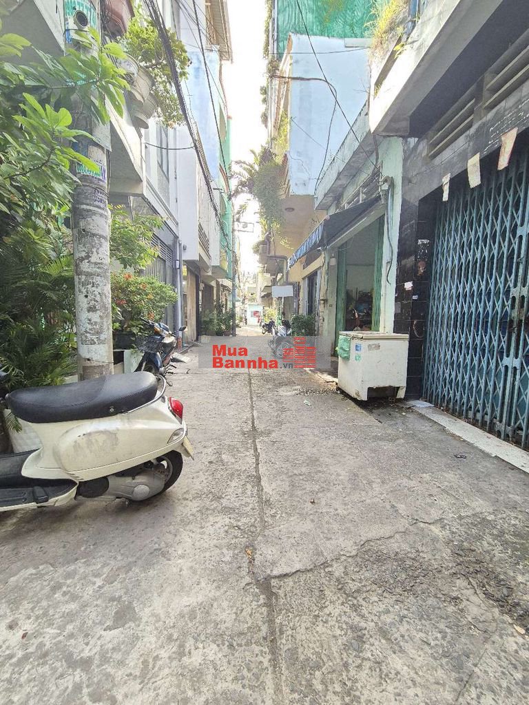 Bán nhà 3 Lầu được sử dụng 82m2 Giá chỉ 6,7 tỷ hẻm xe hơi