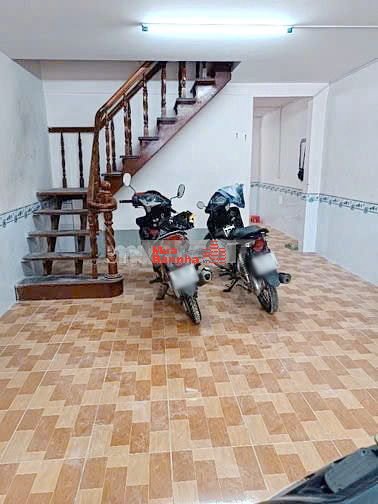 🔴  Nhà 2 tầng (4*18m) HXH sát Phạm Hùng P4 Q8. Giá: 7.6 tỷ