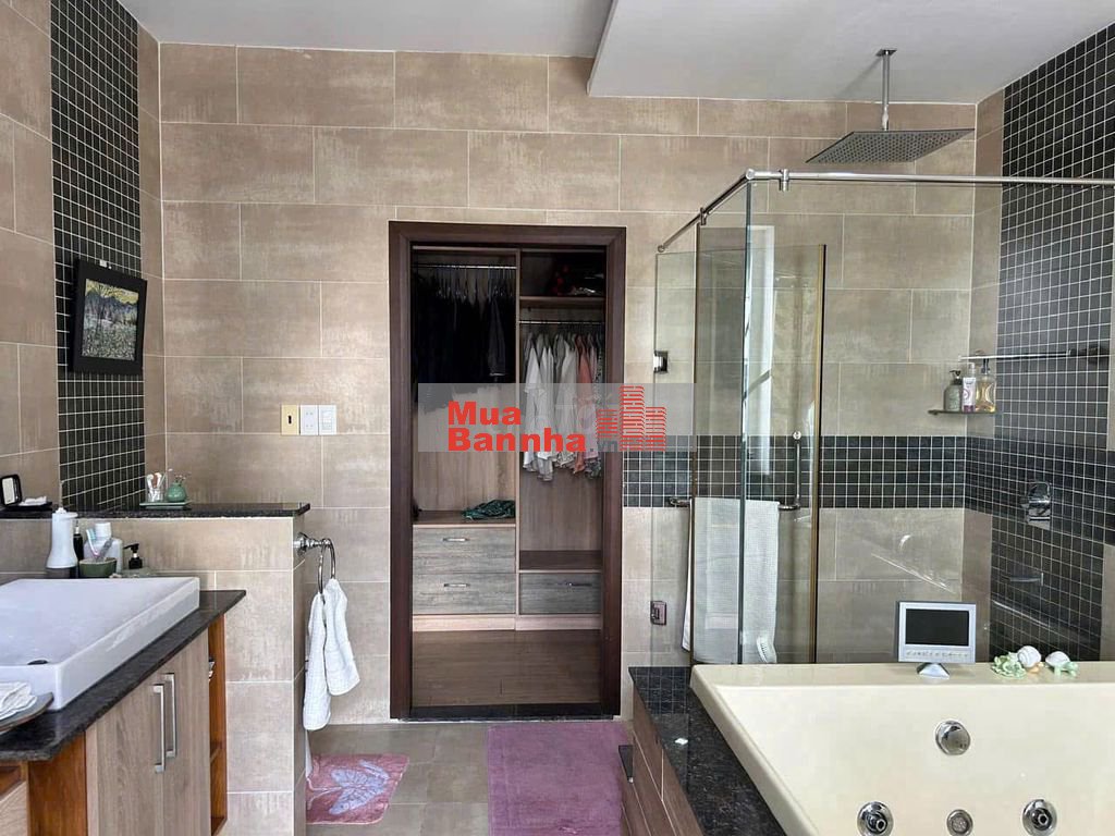 Biệt thự cao cấp *** Mega village, Khang Điền. P. Phú Hữu