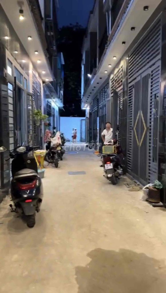 cần bán nhà 1 trệt 1 lầu phương an bình