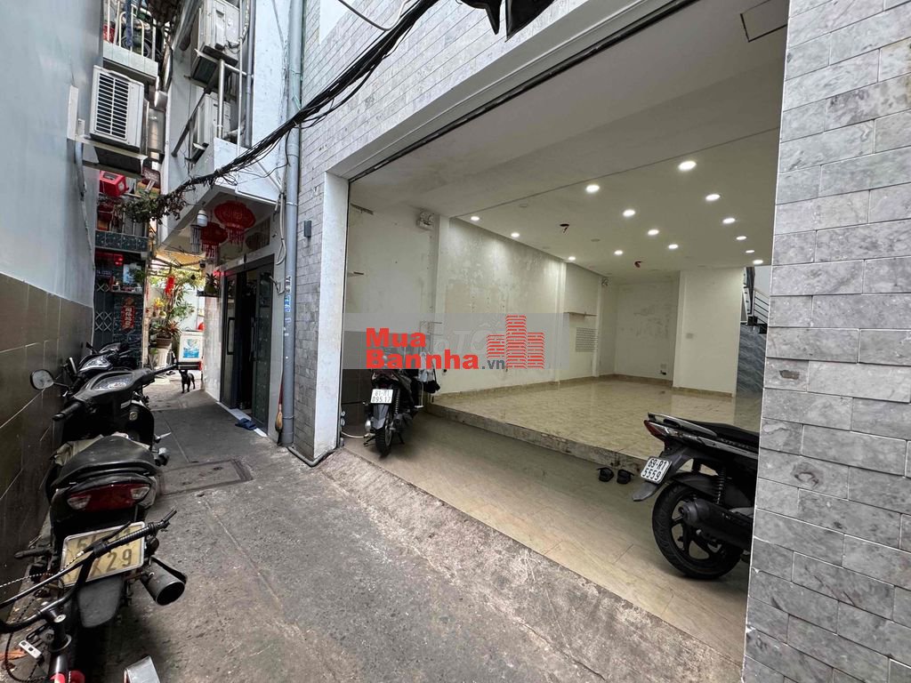 Chính chủ bán nhà đường Võ Văn Kiệt, P. Cầu Kho, Quận 1