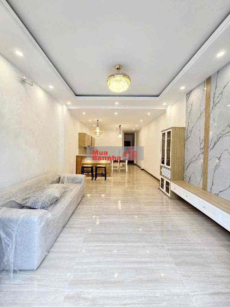 Bán nhà gần Đầm Sen, ngay ngã 4 bốn xã, hxh thông thoáng