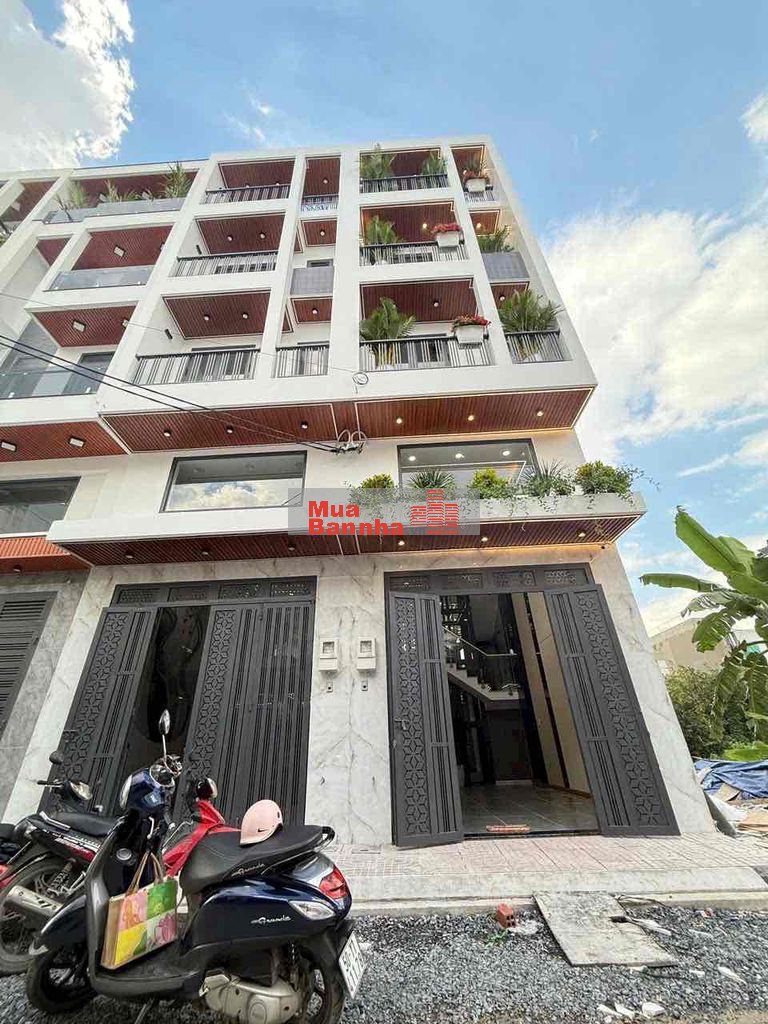 nhà đẹp 5 tầng full nội thất cao cấp + thang máy 450kg giá đầu 8 đồng