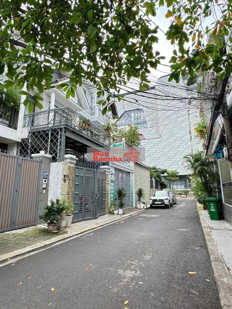 BÁN NHÀ 3 TẦNG HOÀN CÔNG - HẺM XE HƠI THÔNG NGAY GIGAMALL - DT 5*20M