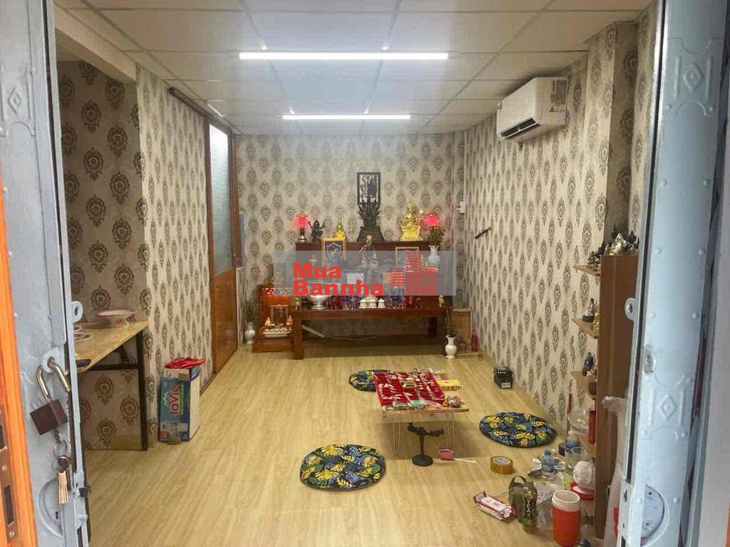 Nhà 2 Tầng Hẻm Xe Hơi Sổ Riêng Không Quy Hoạch Chỉ 2 Tỷ