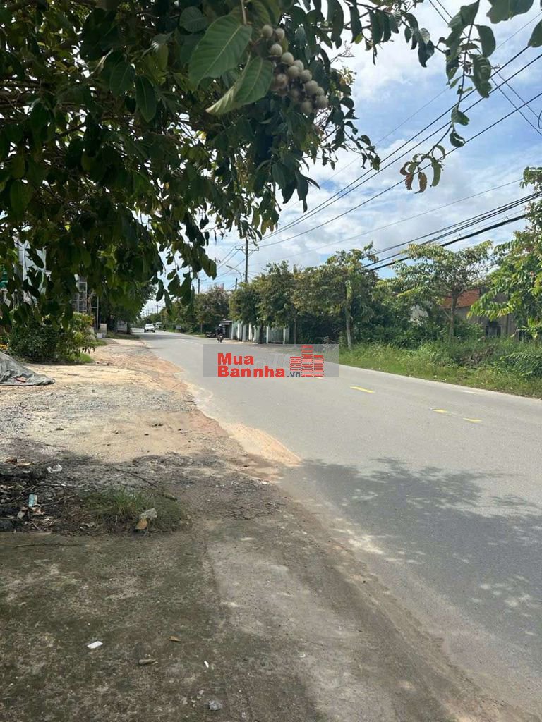 Nhà mt tỉnh lộ 2 kế ubdn xã vừa ở vừa kinh doanh