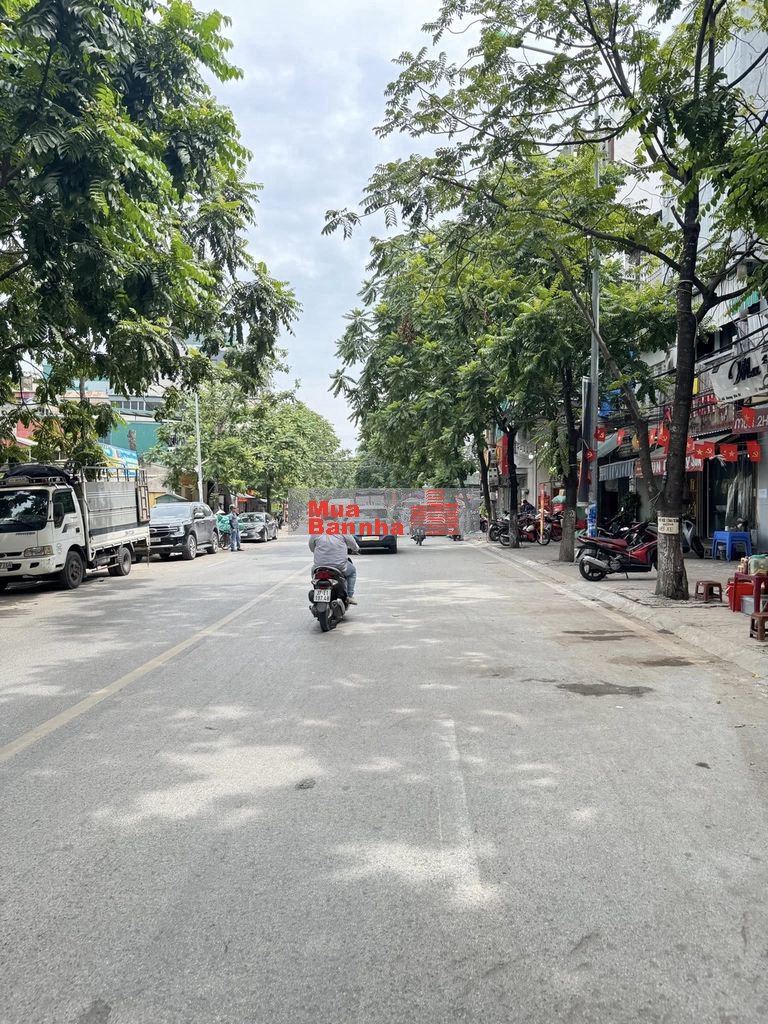 NGÕ NÔNG GẦN PHỐ - MẶT TIỀN BỀ THẾ - NỘI THẤT TIỀN TỶ - HÀNG XÓM TIME