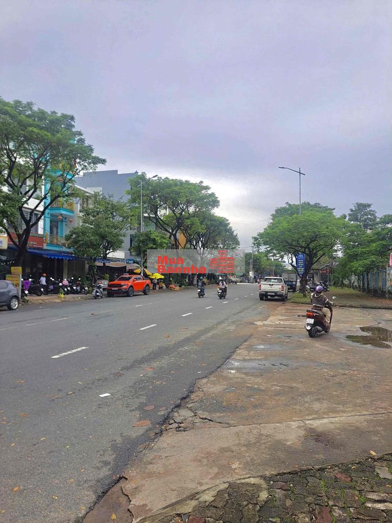 Nhà 4 tầng mặt tiền Kinh Dương Vương