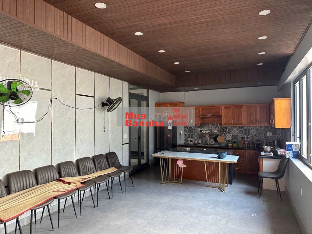 Chỉ 8 Tỷ Nhà Mặt Tiền HXH Huỳnh Tấn Phát,Quận7,187m,Kinh Doanh Đỉnh