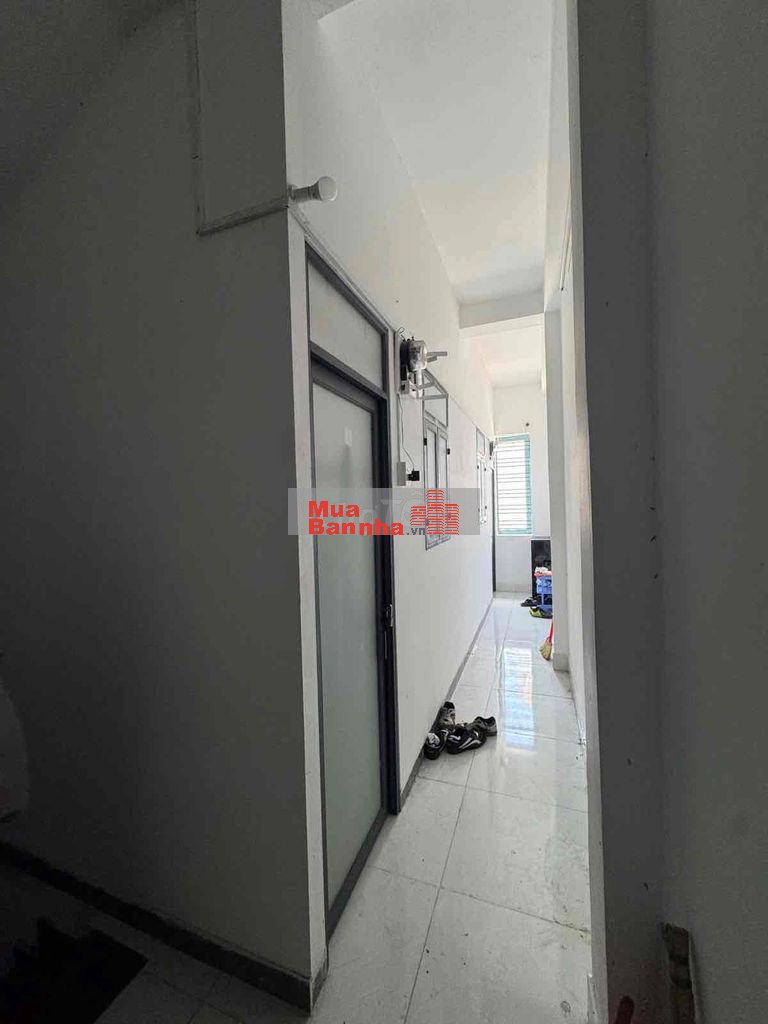 Chủ bán căn hộ dịch vụ 5x22m 3 tầng 15 phòng wc riêng dòng tiền 50tr