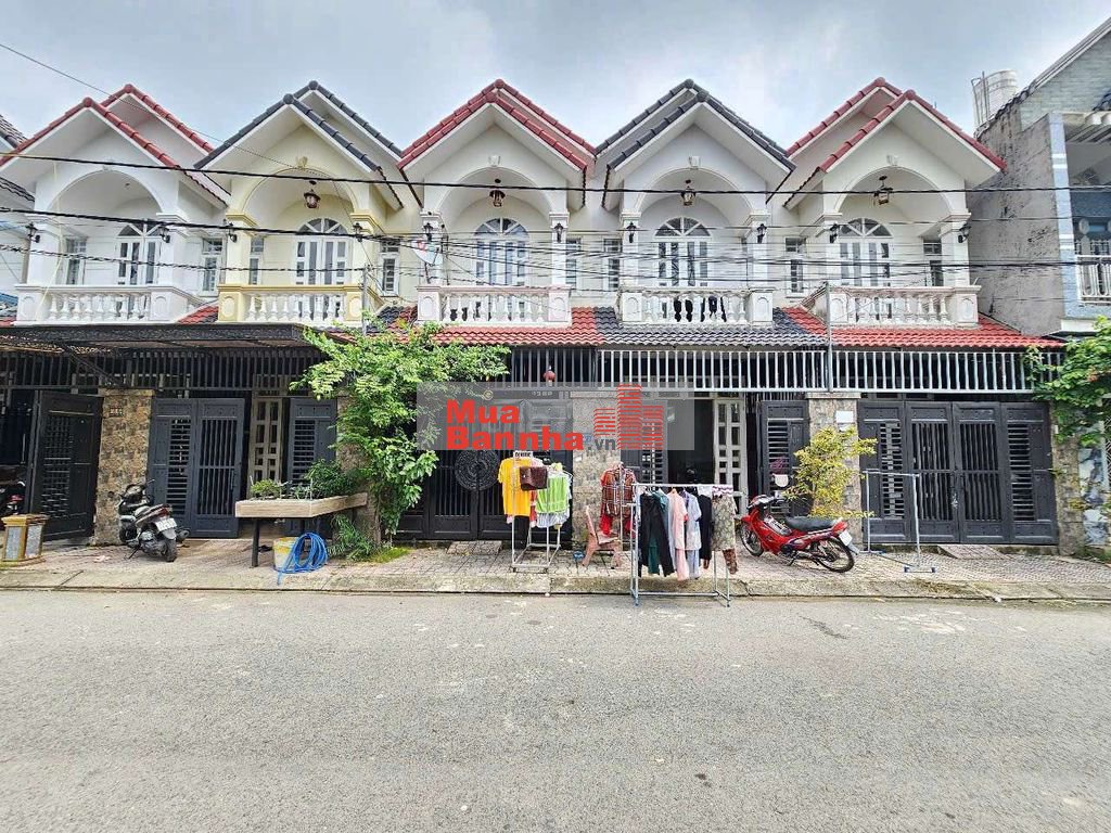 Nhà phố 72m kdc Phú Hồng Thịnh 5 gần Vsip1 và vòng xoay An Phú