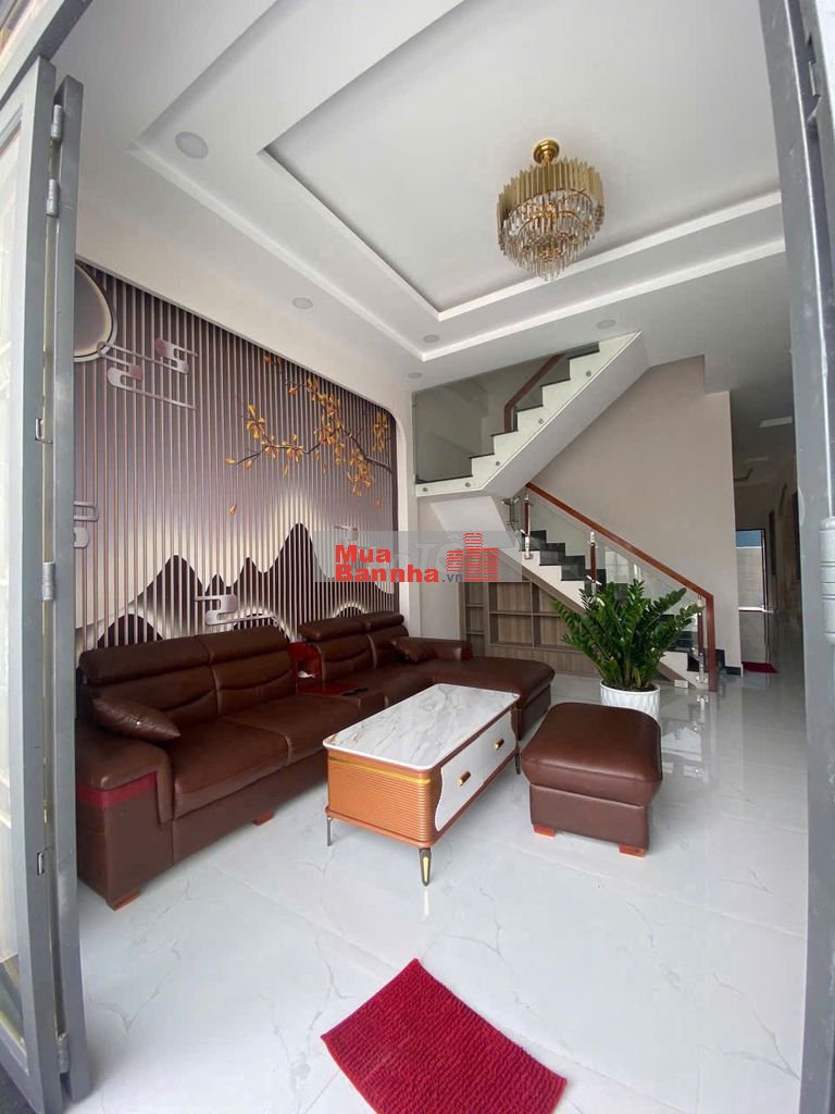 Chính chủ bán nhà phố 1 triệt 1 lầu, tại Cần Đước, Long An