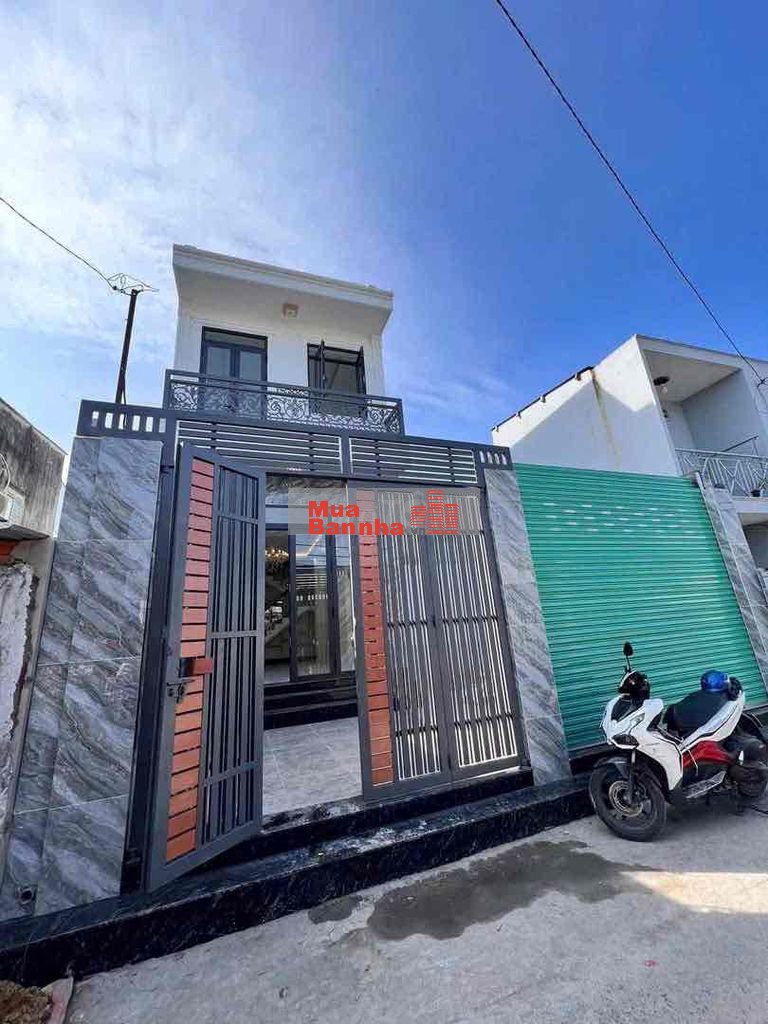 Bán Nhà SHR - NGAY CHỢ - DT 100m2 - Giá 4ty250 TL