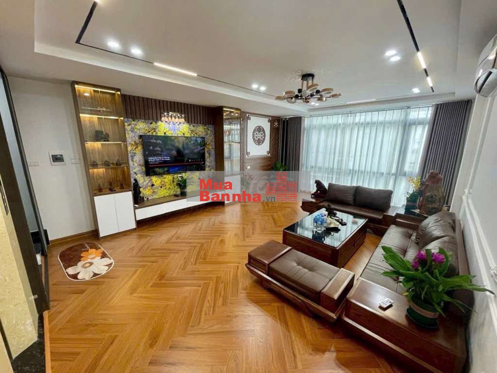 Nhà đẹp Lung Linh phố Ngọc Lâm,Long Biên, Ôtô vào nhà, Ful Nội Thất.