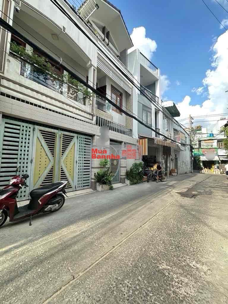 BÁN NHÀ 2 TẦNG BTCT KIÊN CỐ- SÁT NGUYỄN SƠN NHỈNH 6 TỶ —- Ngang 4,2 Dà