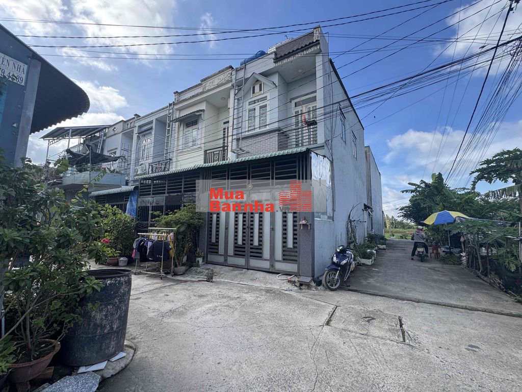 nhà chính chủ 4*14 trệt lầu shc có gpxd , xe hơi đậu cửa