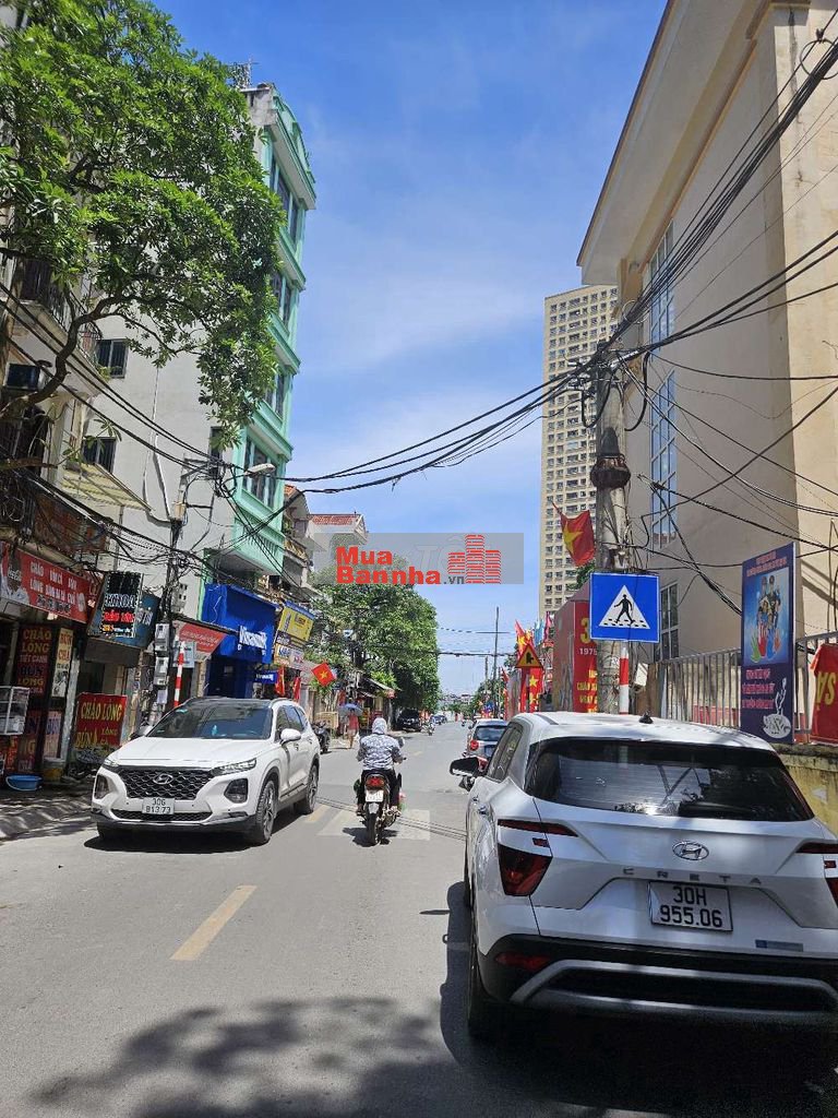 Bán nhà khu vực Tố Hữu Trung Văn, nhà đẹp ở ngay. 40m², 4,95 tỷ