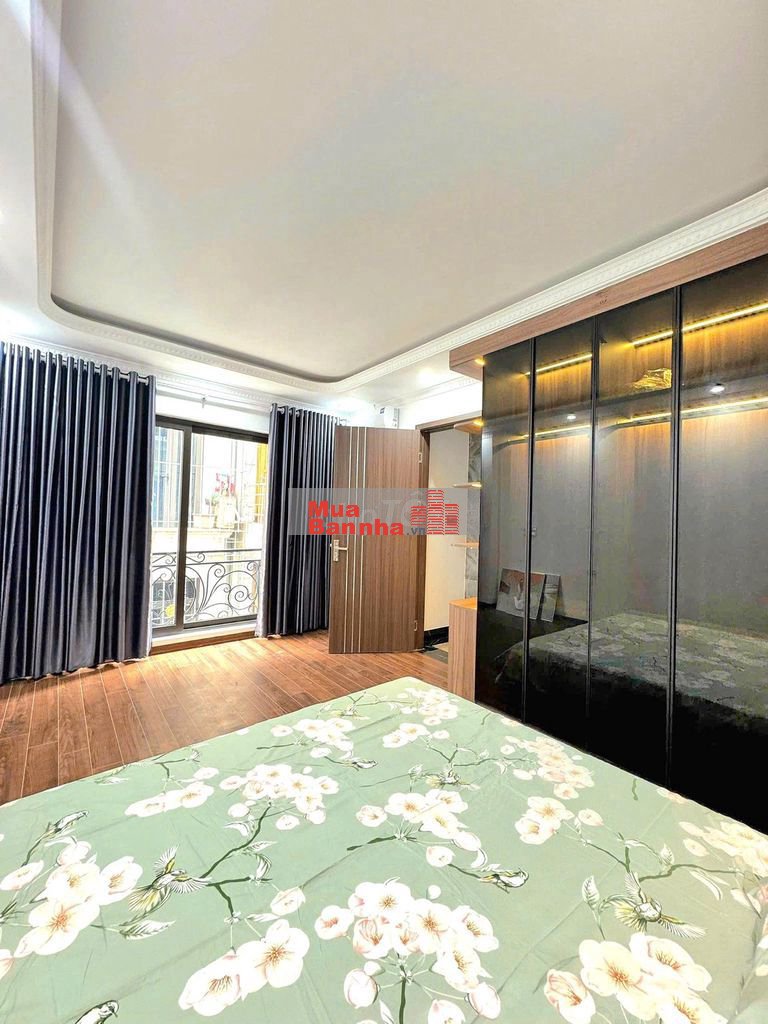 Nhà 6 tầng, thang máy, 4 ngủ, 35m2, Tại Định Công, HM, nhỉnh 10ty.