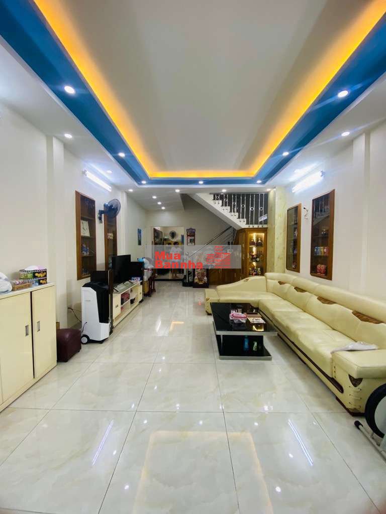 Diện tích 99,3m2- có 4 phòng ngủ- 5WC- vừa ở vừa kinh doanh buôn bán