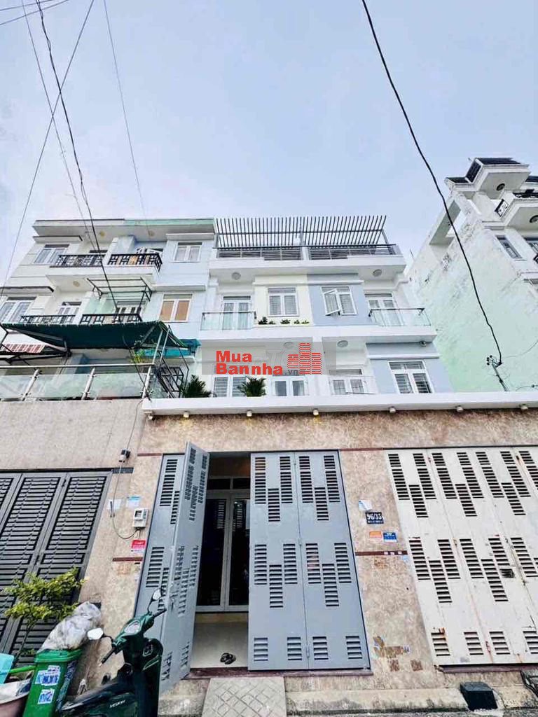 nhà 3 lầu hướng đông nam hẻm trải nhựa 10m giá hơn 5 đồng