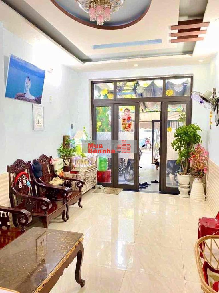 Nhà 2 tầng mặt tiền Dương Thường Hoà Cường Bắc 3 phòng ngủ