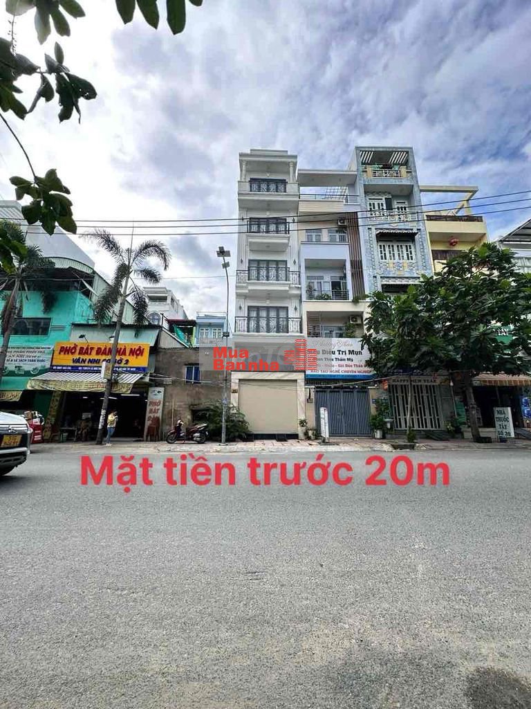 Tôi chính chủ muốn bán căn nhà mặt tiền giá 11ty8 tl