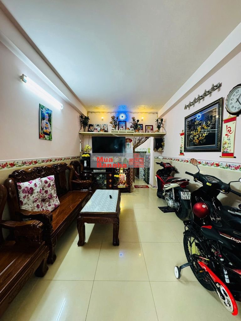 Hẻm 5M Đường CMT8 (3.4m x 10m) Nở Hậu. 5 Tầng BTCT. Giá 6.3 Tỷ TL