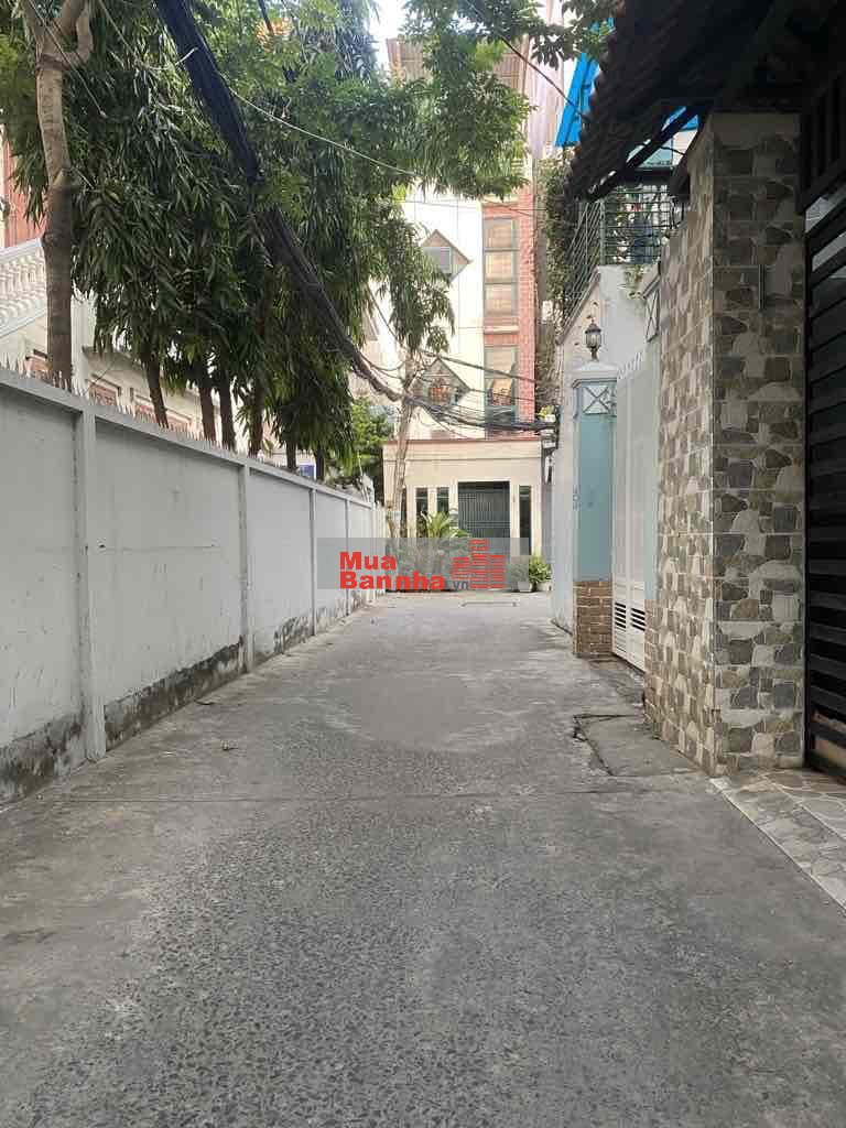 Bán nhà 2 tầng - Hẻm xe hơi - Sát MT Trần Xuân Soạn- 94m2 - 9.x Tỷ