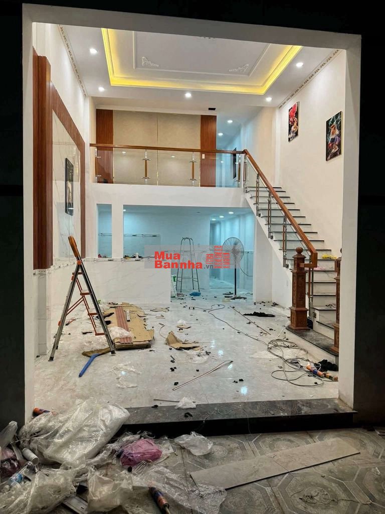 Bán nhà sổ chung dt 93m2 gần ngã 6 an phú