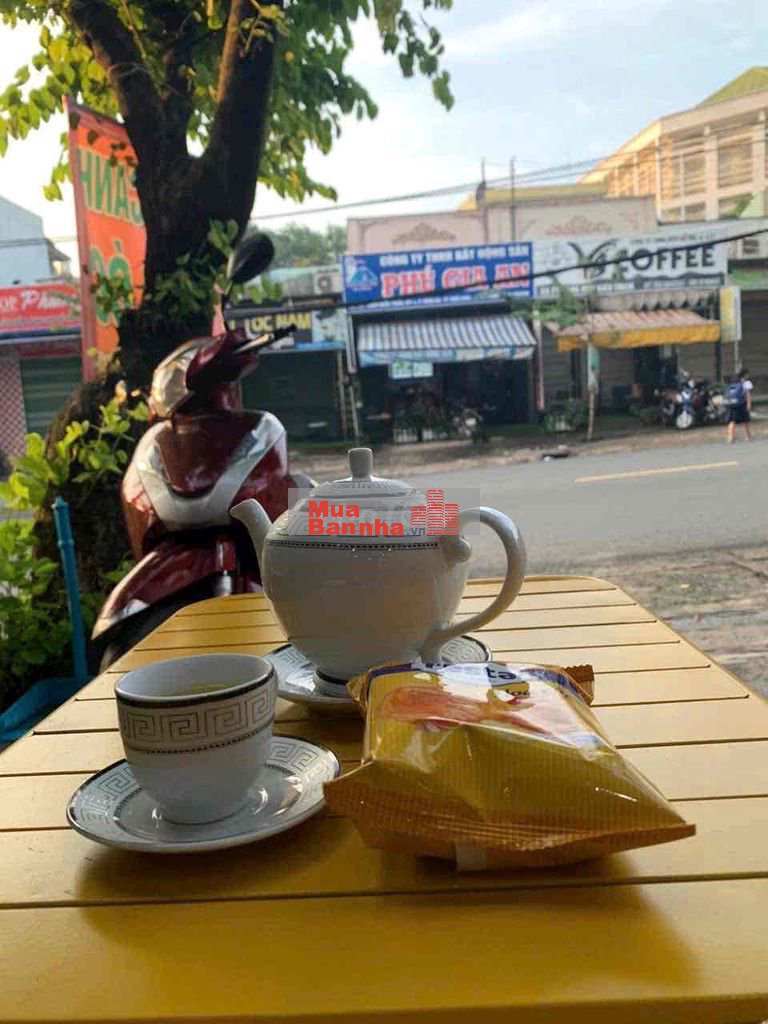 Nhà mặt tiền nở hậu 6.9m Dốc Nguyễn Huệ, Đường Trần Quốc Toản