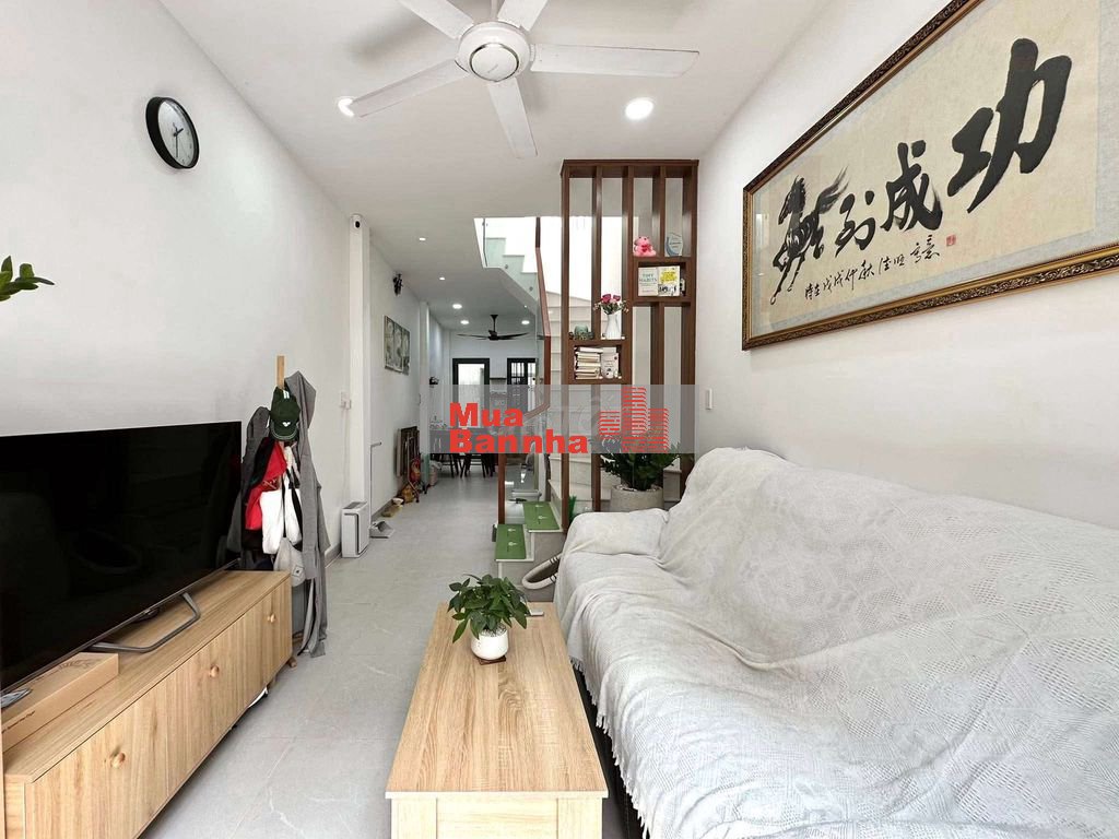 Nhỉnh 6Ty,Nhà Hẻm Xe Hơi,40m2 Khu Phan Xích Long Phú Nhuận