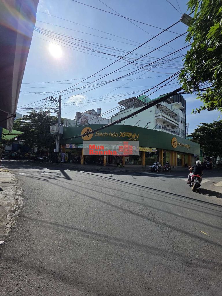 Nhà 5.3 × 9.4m đúc 3 lầu sân thượng mặt tiền Khuông Việt