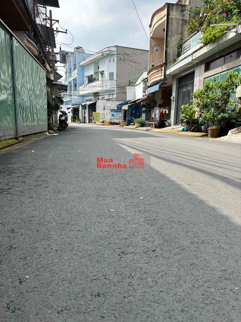 NGAY TỈNH LỘ 10 -HẺM NHỰA 8m-giáp khu Tên Lửa ,Quận 6