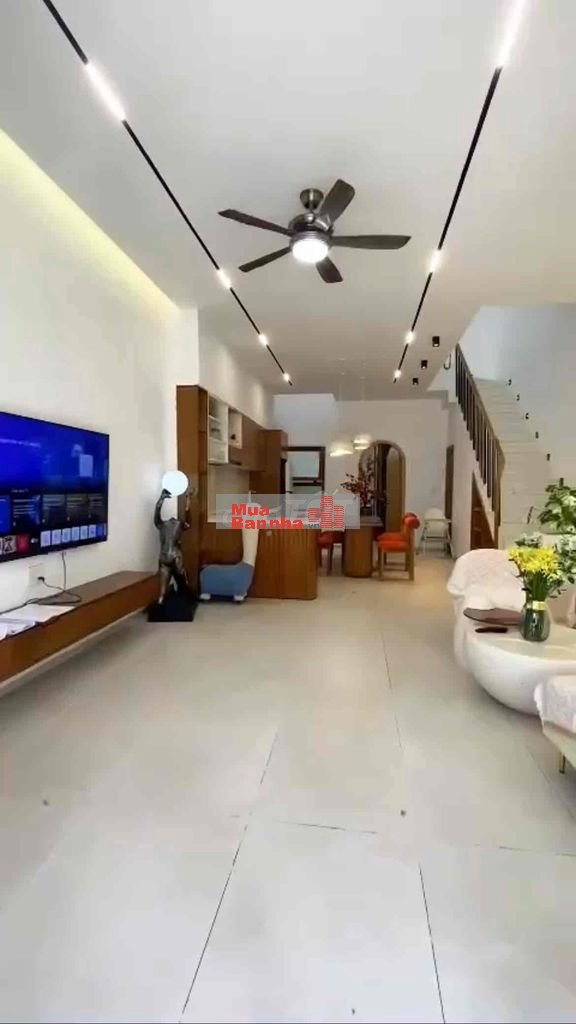 CC Bán Nhà Đẹp 3 Tầng Kề Biển, Mặt tiền 5m5 Lê Văn Sỹ, Hoà Minh, ĐN