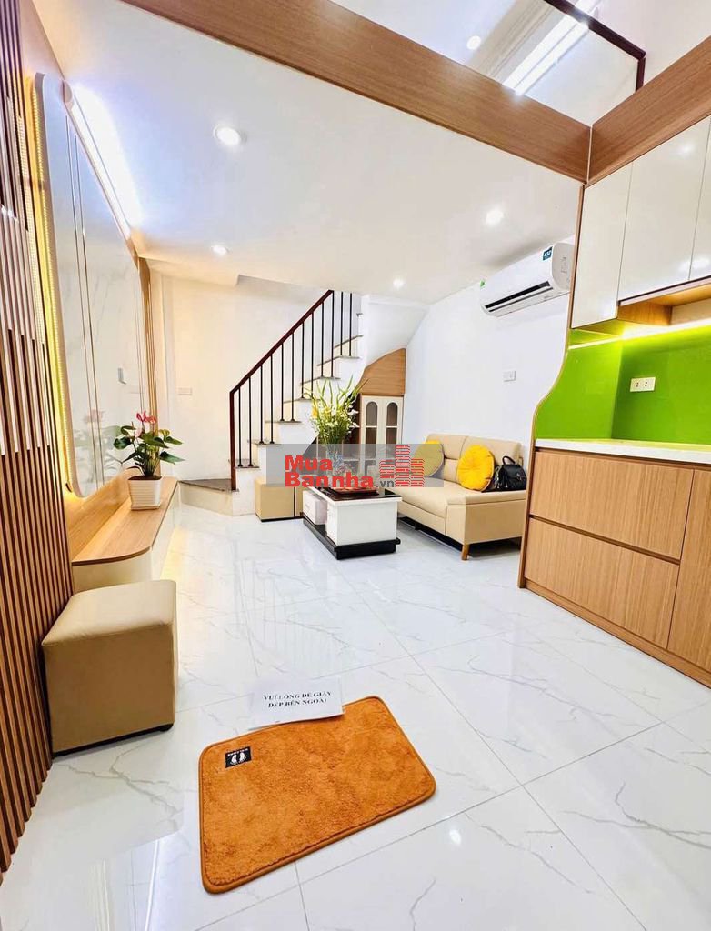 TÔI MUỐN BÁN NHÀ MẶT NGÕ LINH QUANG ĐÔNG ĐA 20M2;5T; MẶT3M;3PN;4,8 TỶ.