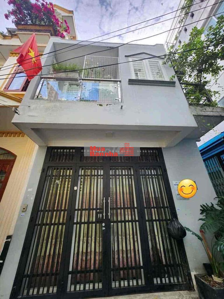 NHÀ 2 TẦNG ĐẸP Ở NGAY - TRUNG TÂM QUẬN 10 - NGAY LÊ HỒNG PHONG