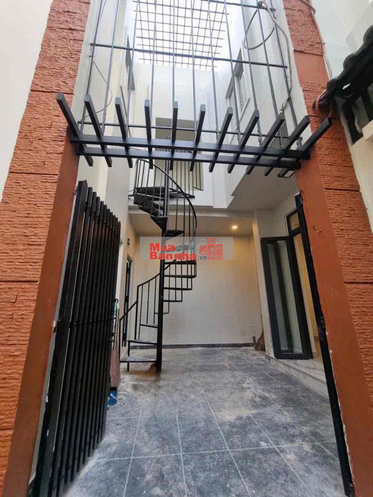 CHDV ngay EMAR 2 – 7 Phòng – cho thuê 35tr/th. 6 tỷ .83m2. 200m2