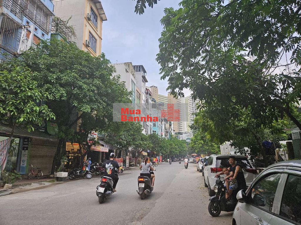 Bán Toà CHDV ở Mễ Trì Hạ 6 Tầng, Khoảng 9 Tỷ Liên Hệ: ***