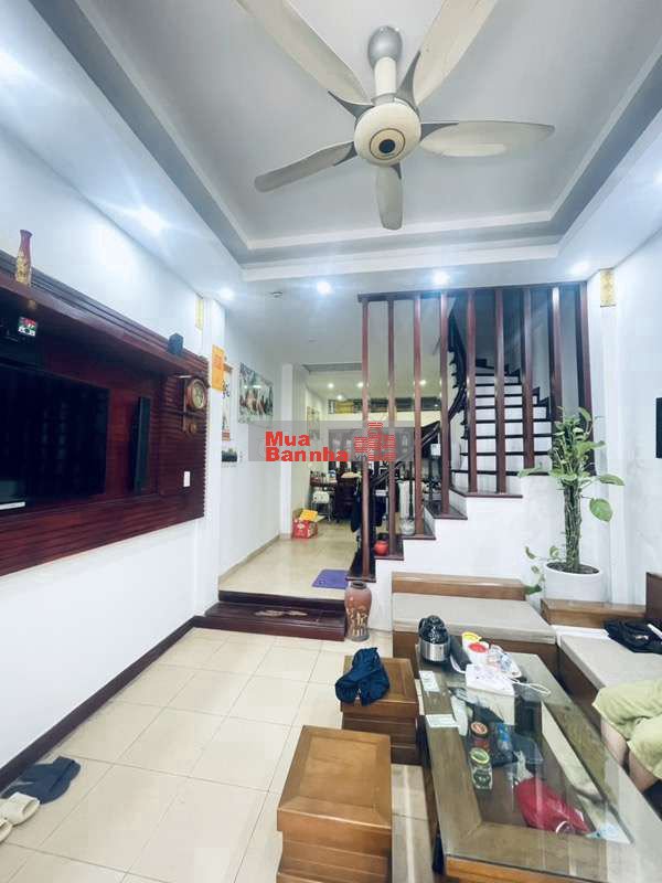 Bán nhà Mỹ Đình 4 PN. Dân xây chắc chắn. 38m2 * 4 tầng. Chỉ 5,95 tỷ