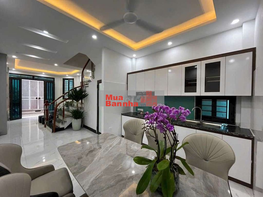 Bán nhà Tố Hữu, Trung Văn 45m2 x 5 tầng, nhà đẹp, giá ngon. xịn xò